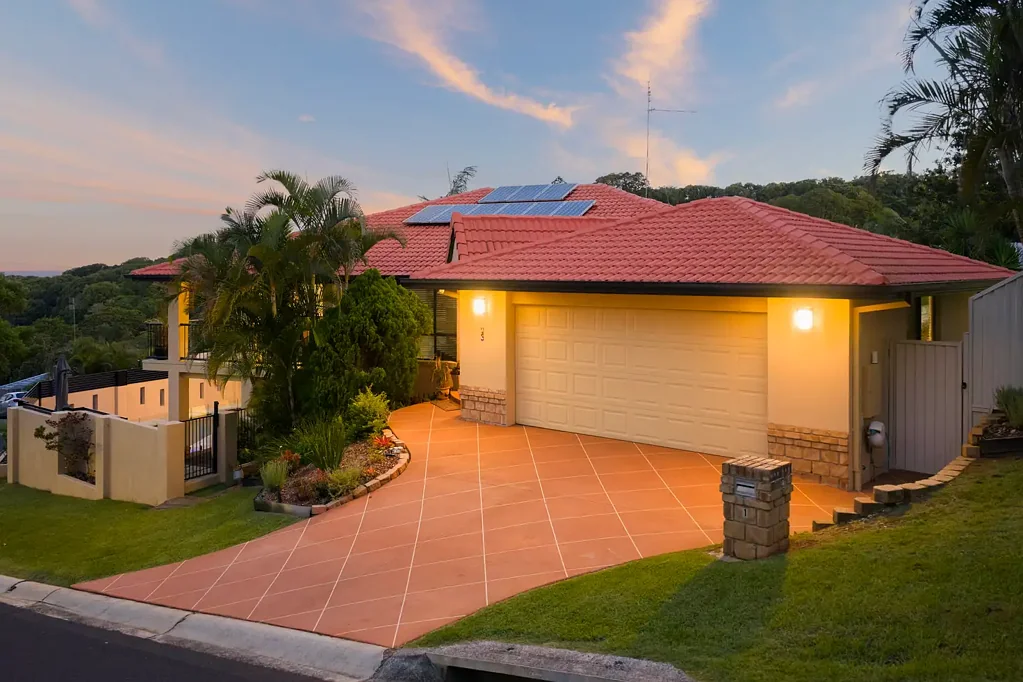 16 Tyrone Terrace, Banora Point, NSW 2486