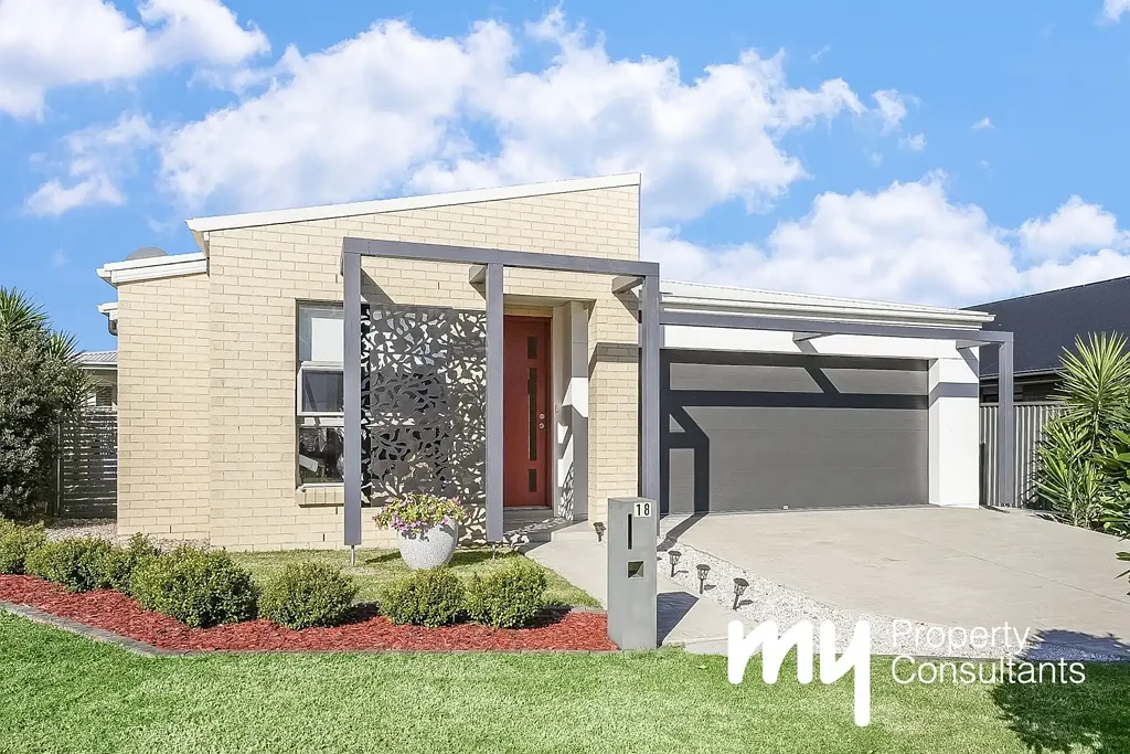 18 Goodluck Circuit, Cobbitty, NSW 2570