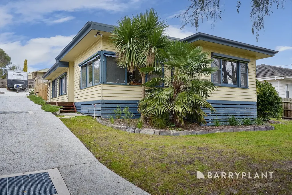 Lilydale 4 Bedroom Easy-care comfort with breathtaking views