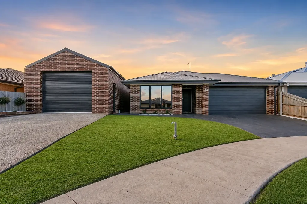 Yinnar 4 Slaapkamer Luxury where it matters. Value where it counts.