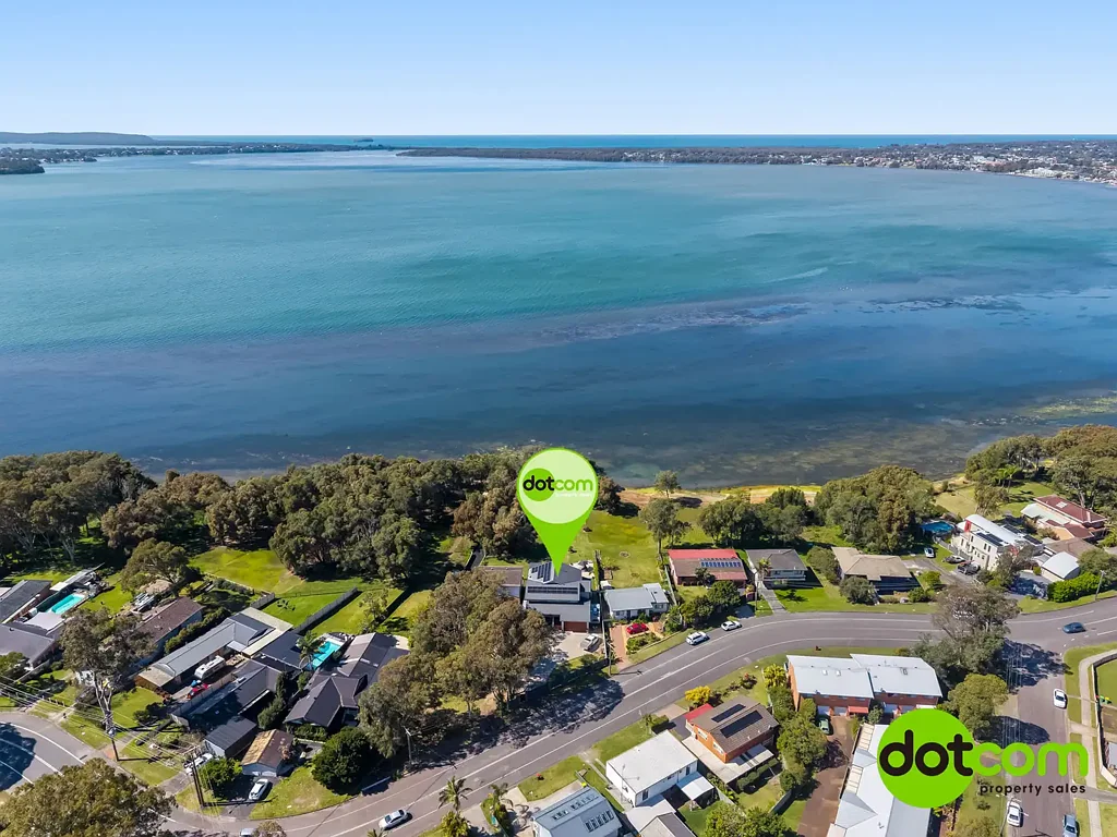 Gorokan 5房  Waterfront Living with Space, Style & Spectacular Views