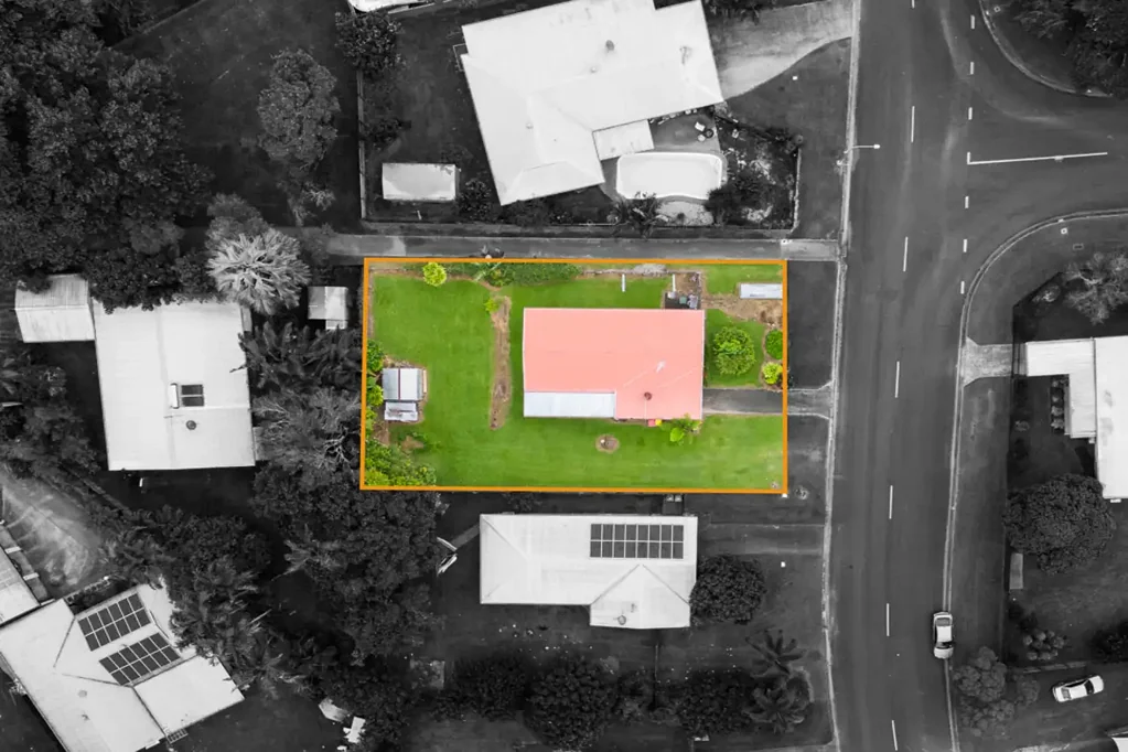 Bentley Park 3غرفة نوم First Time to Market – Solid Home with Renovation Potential