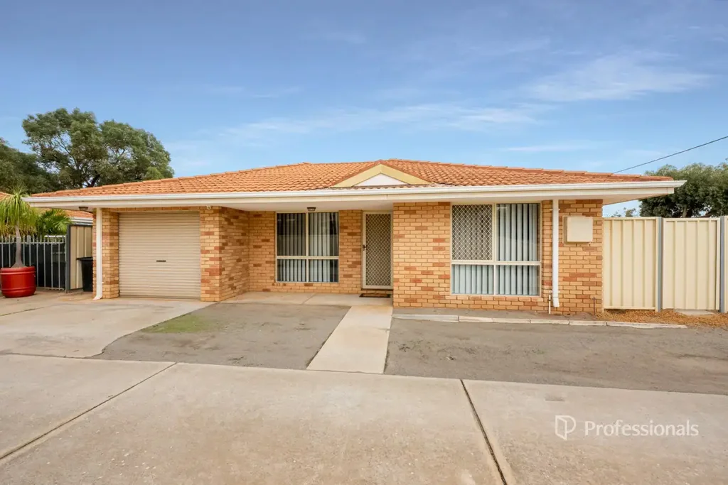 1/216 First Street, Wonthella, WA 6530