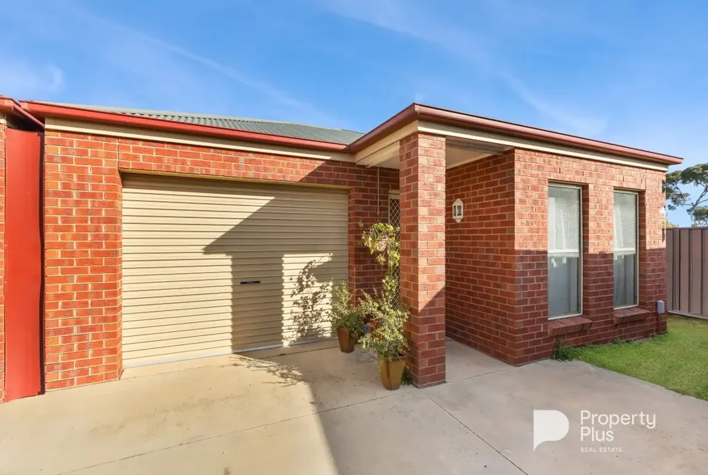 1/32A Brown Street, California Gully, VIC 3556