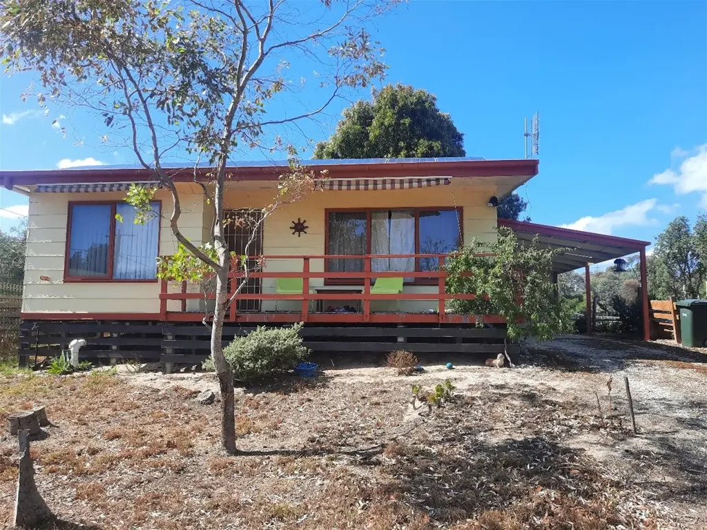 3 Sea Breeze Avenue, Golden Beach, VIC 3851