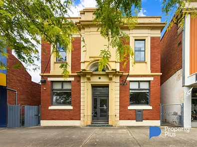 Rochester 4房  Spectacular Opportunity to Own a Slice of History