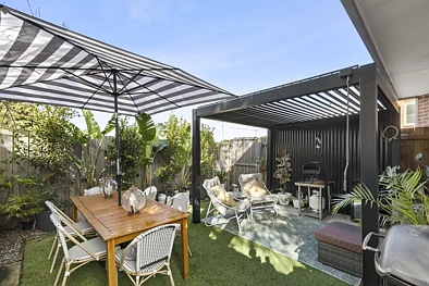 Belmont 4ਬੈੱਡਰੂਮ Modern Belmont Townhouse on its Own Title