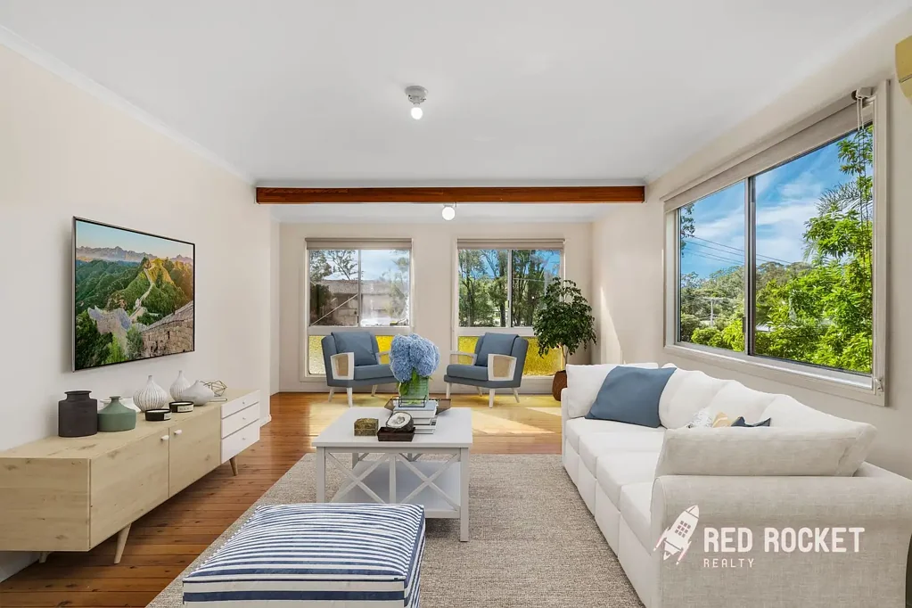Kingston 3Phòng ngủ Elevated Family Home on Expansive 813sqm Block with Potential