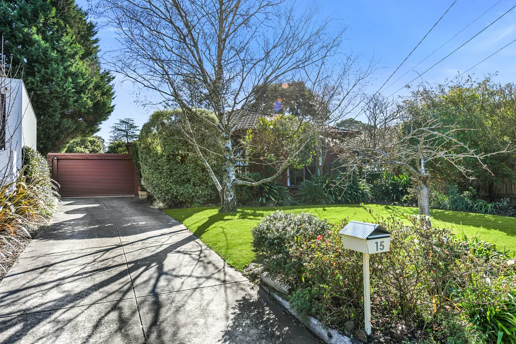 15 Browning Drive, Glen Waverley, VIC 3150