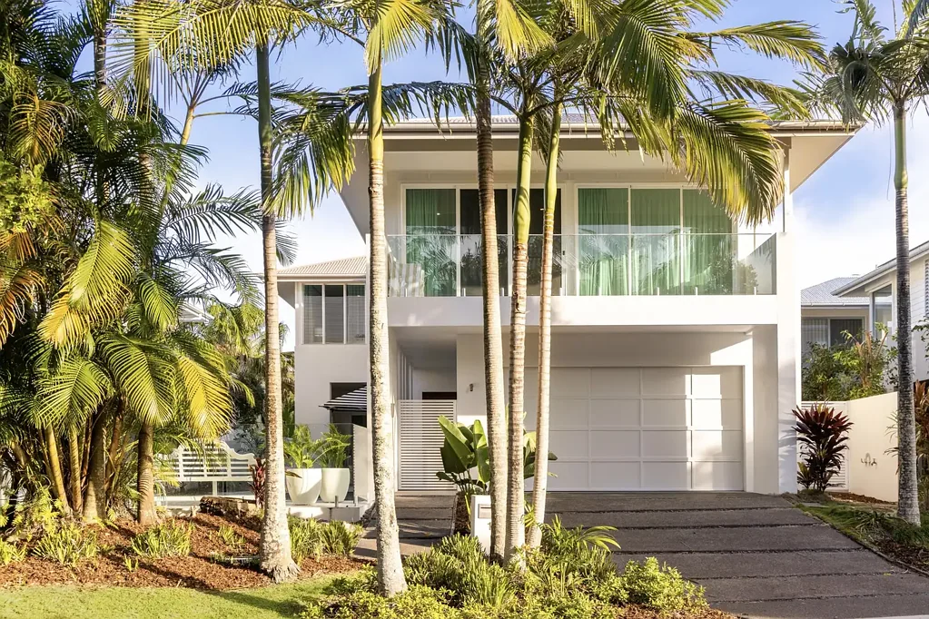 Yaroomba 5कमरा Prestige Living in Exclusive Whitehaven