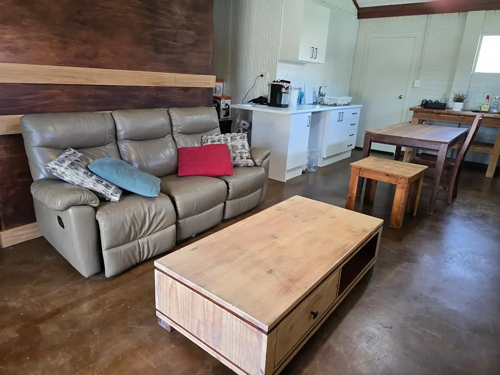 Fully Furnished Unit in Central Dubbo