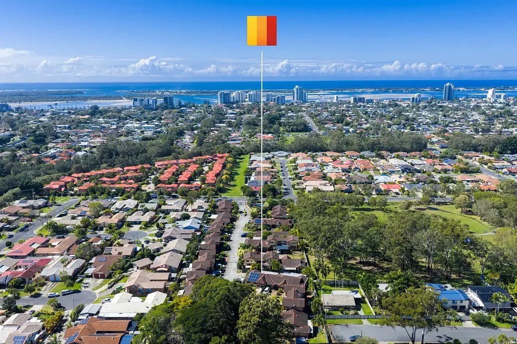 19/62-66 Brown Street, Labrador, QLD 4215
