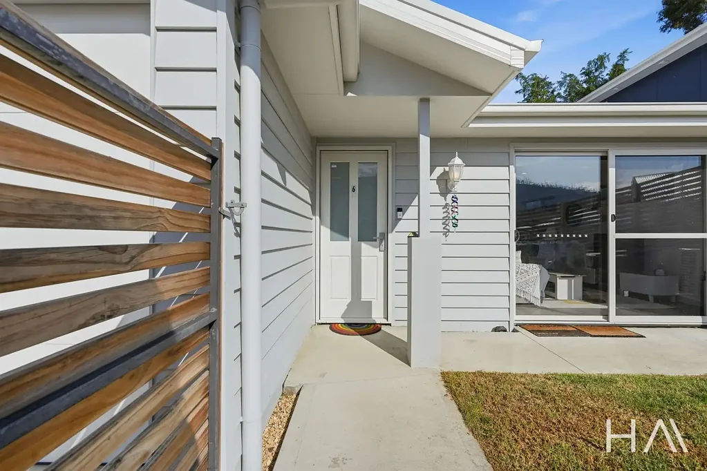 Lindisfarne 3房  Modern Lindisfarne living built in 2021