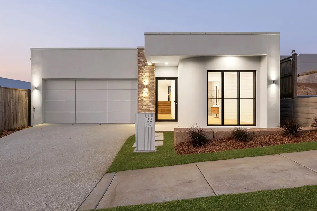 South Ripley 4 Slaapkamer Brand New Home With Luxe Upgrades and Designer Finishes