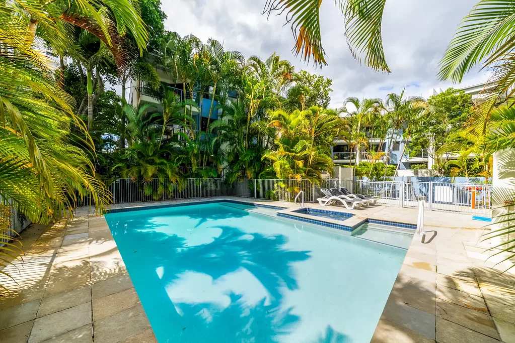 Burleigh Heads 2 Bedroom Priced to Sell