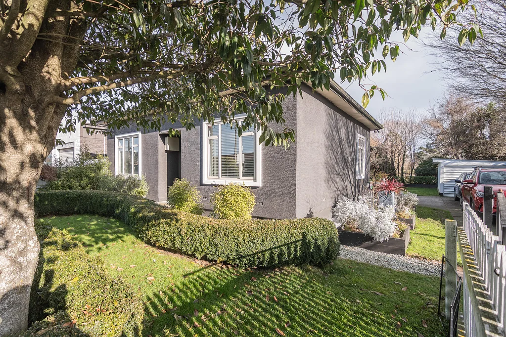 Winchester 3 Bedroom Move in and enjoy