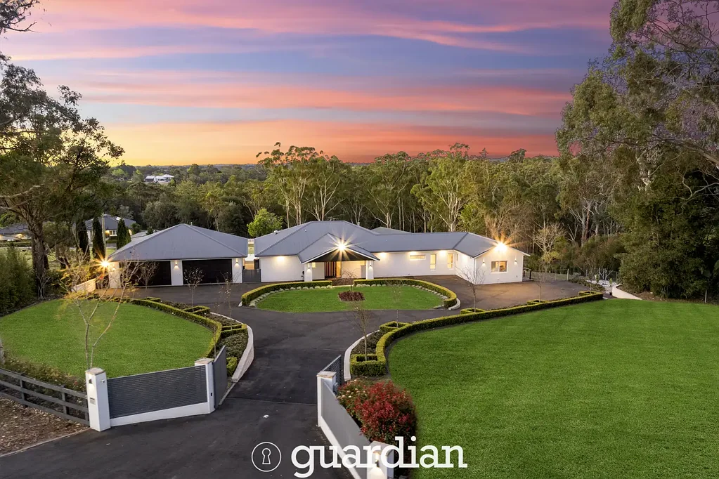Kenthurst 5બેડરૂમ Prestige Kenthurst acreage with sweeping outlook