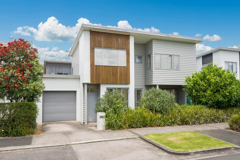 Standalone Home in Hobsonville Pt School Zones