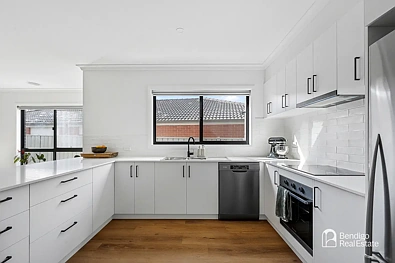 24 Amara Way, Kangaroo Flat, VIC 3555, 4 રૂમ, 2 બાથરૂમ, House