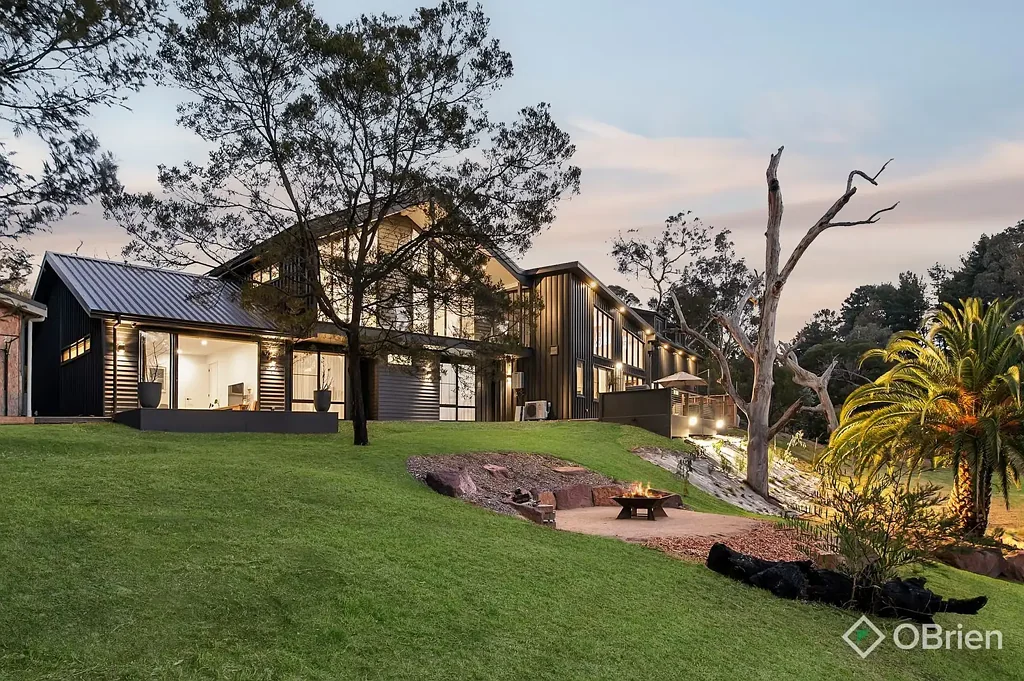 249 Canadian Bay Road, Mount Eliza, VIC 3930