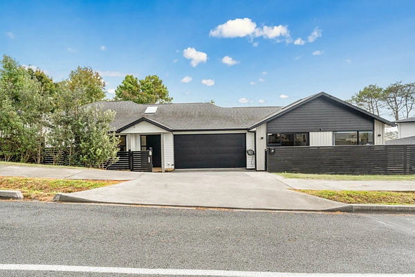 29 Kewa Road, Albany, North Shore City