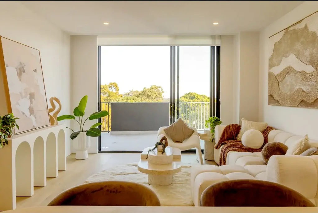 New Luxury Apartment