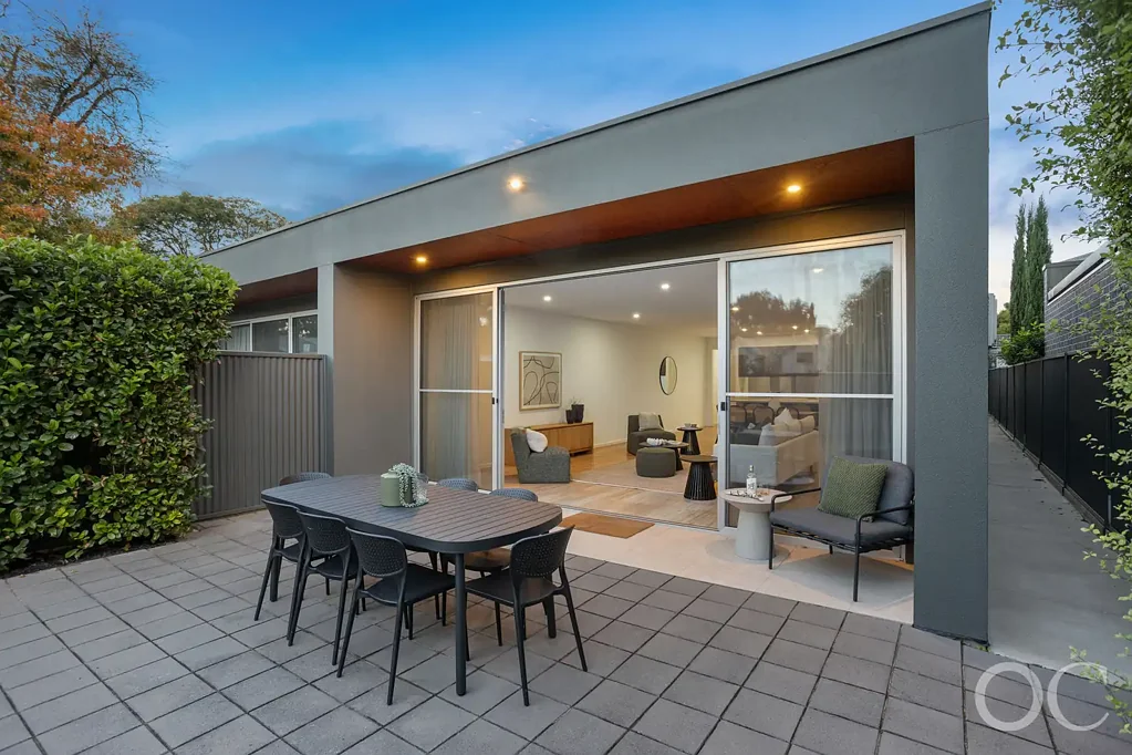 Fullarton 3Habitaciones Open the Door to Low Maintenance, Family Space and City Proximity