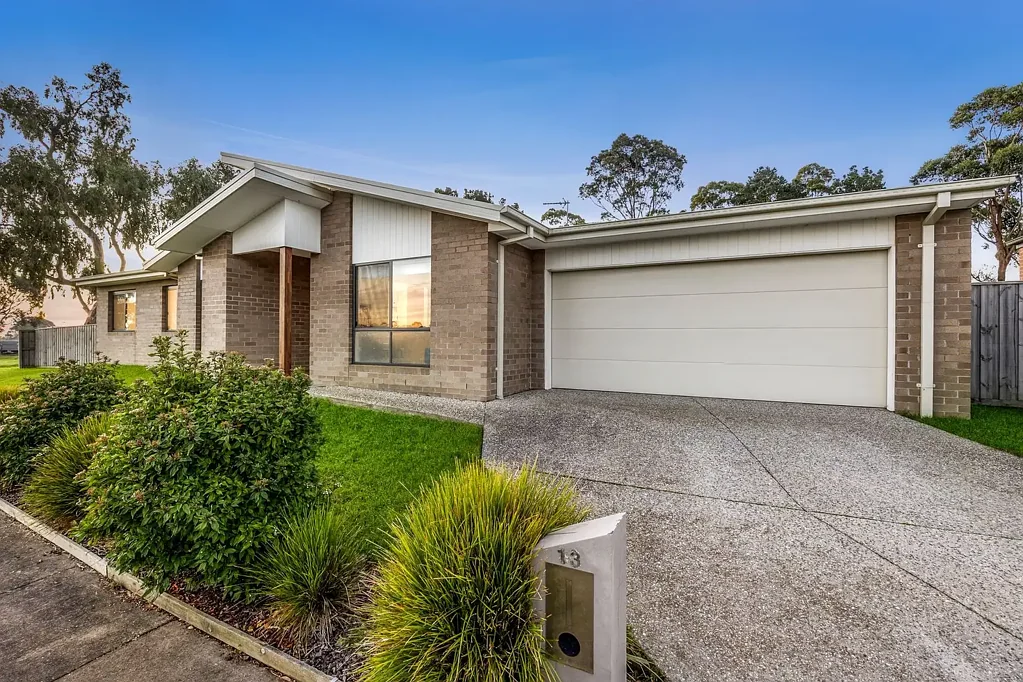 Clifton Springs 4ਬੈੱਡਰੂਮ Contemporary Comfort, Coastal Ease
