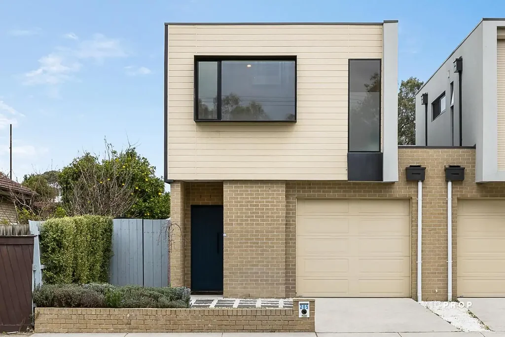 Heidelberg West 3 Bedroom Boutique Easy Living