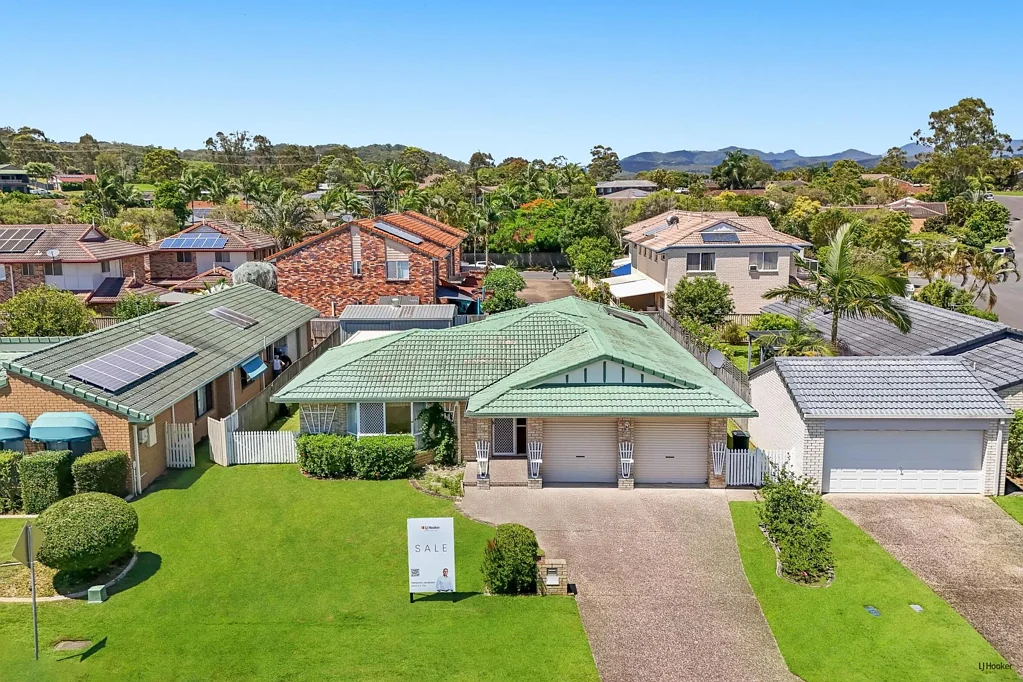 11 Saffron Street, Elanora, QLD 4221