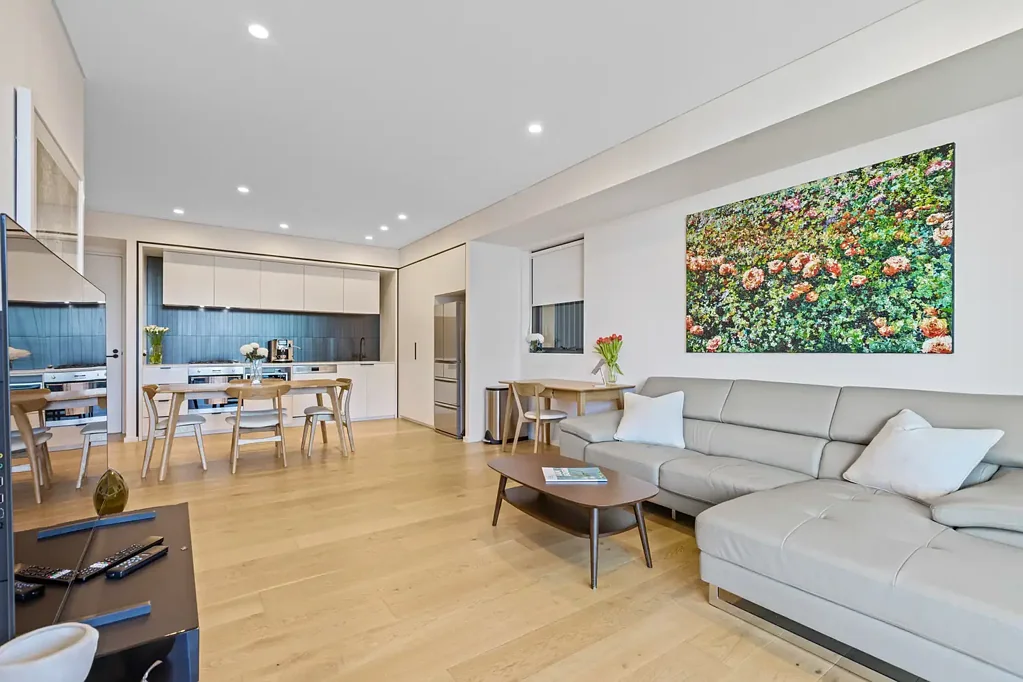 Stylish Two-Bedroom Apartment in the Heart of the Flour Mill Precinct