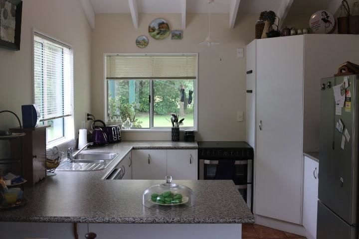 274 Turitea Road, Turitea, Palmerston North, 3 chambres, 2 salles de bain