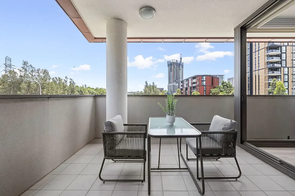 Wentworth Point 2બેડરૂમ Enjoy Privacy, Space & Comfort with Leafy Views