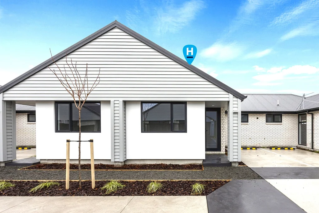 Two Bedroom Home In Woolston!