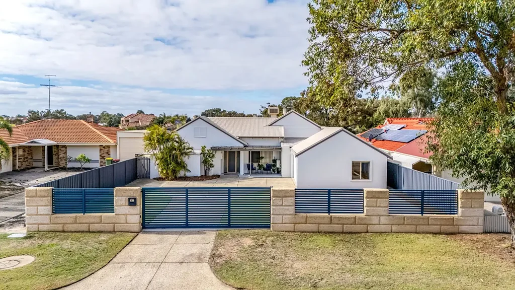 4 ROBERTSON GROVE, South Yunderup, WA 6208