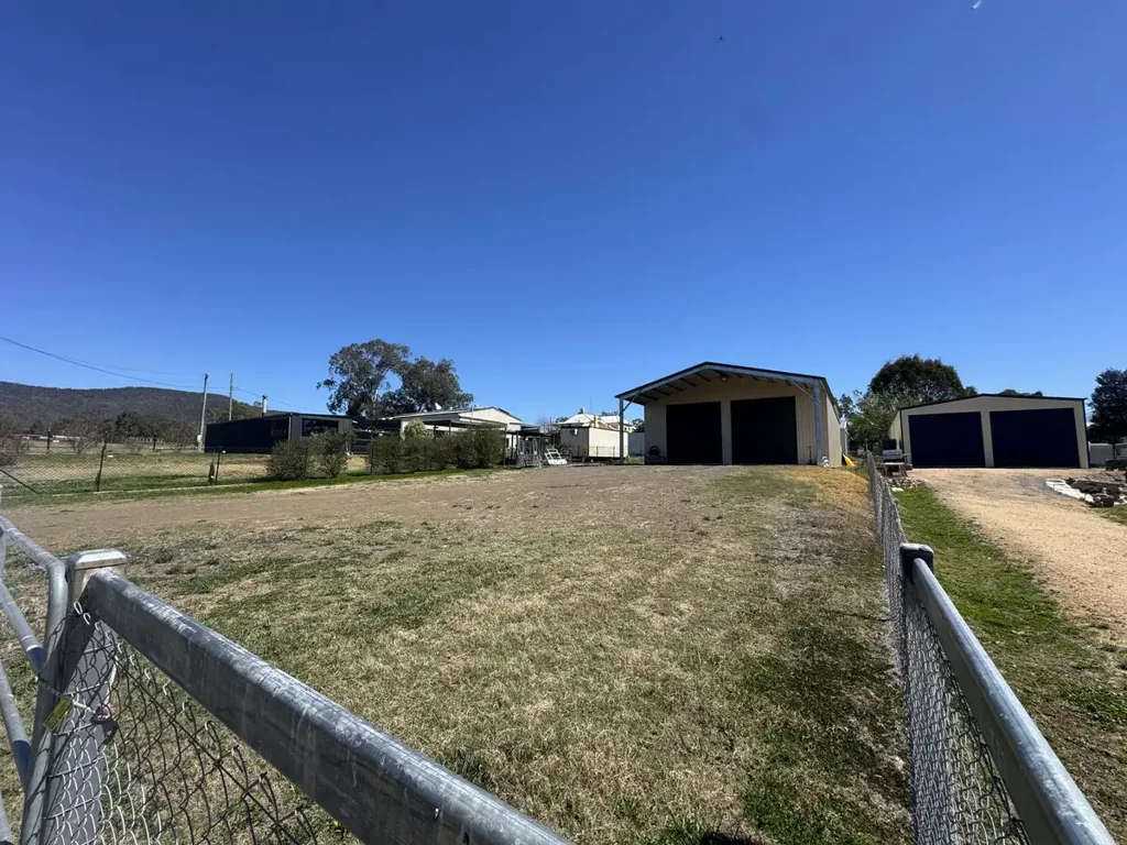 Maryvale Fenced Block with Masive Shed