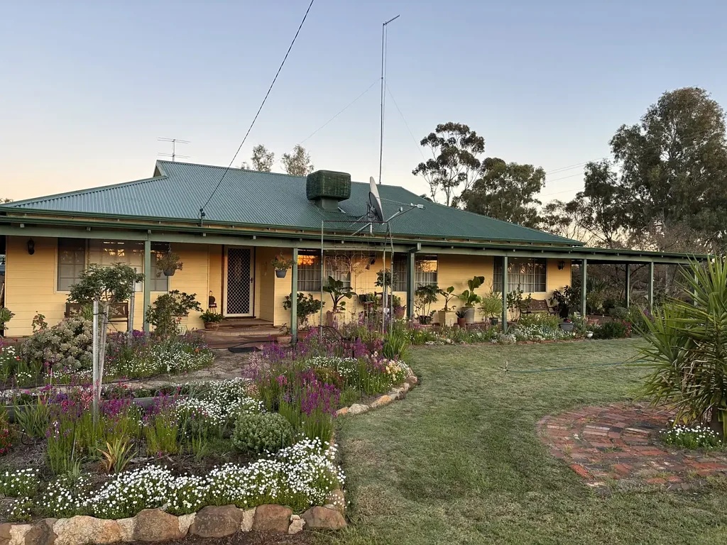 地址保密, Bullaring, WA 6373