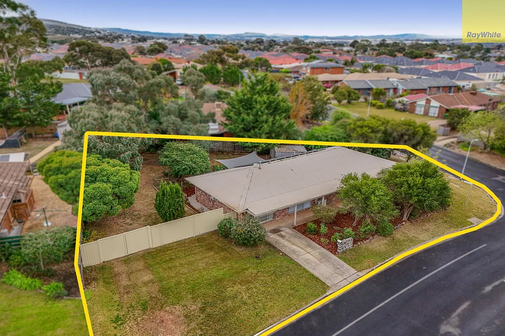 92 Underbank Boulevard, Bacchus Marsh, VIC 3340