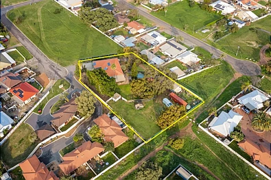 Spalding 4chambre A big backyard and future sub-division potential.