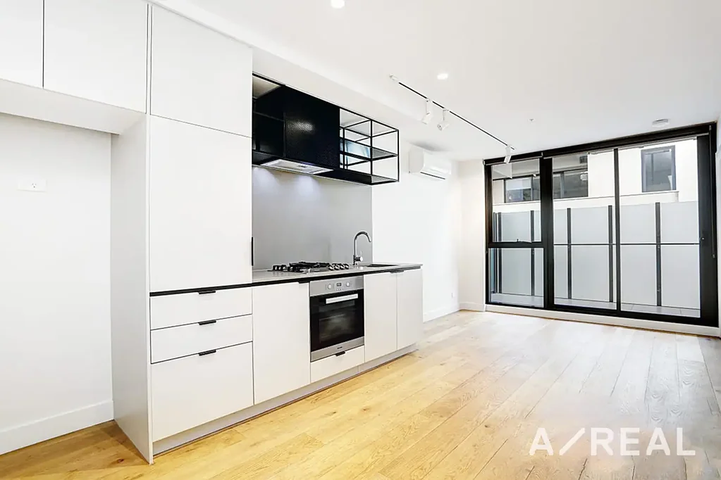 Modern 1-Bedroom Apartment Steps from Auburn Station