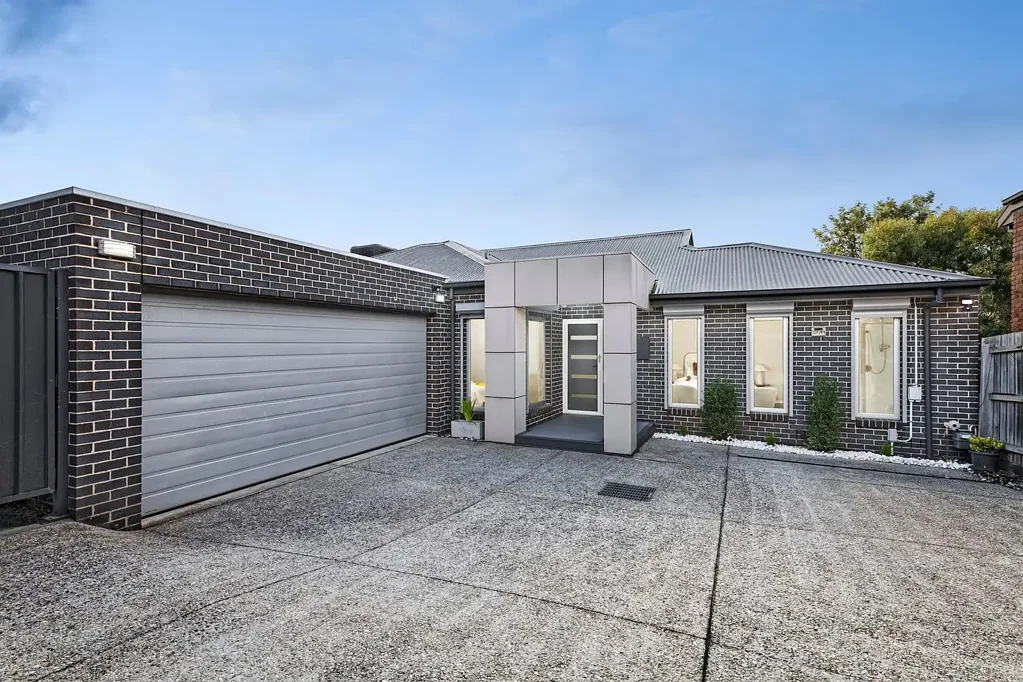 Strathmore 3Zimmer Single-Level Sophistication in Prime Strathmore Locale