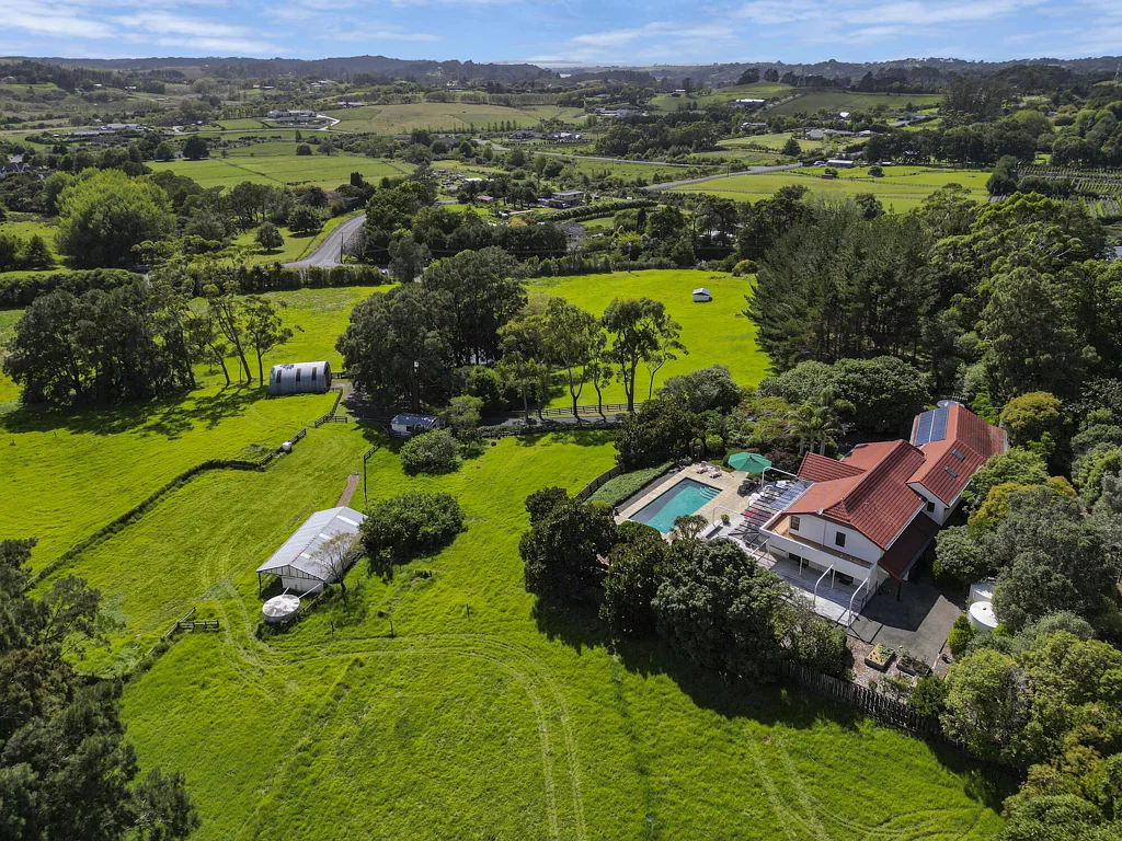 Dairy Flat Large land - Large home - Only 5 minutes to Albany