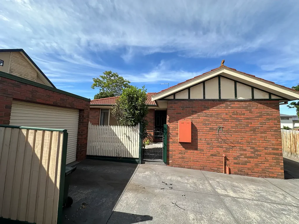 2/27 Devon Road, Pascoe Vale, VIC 3044