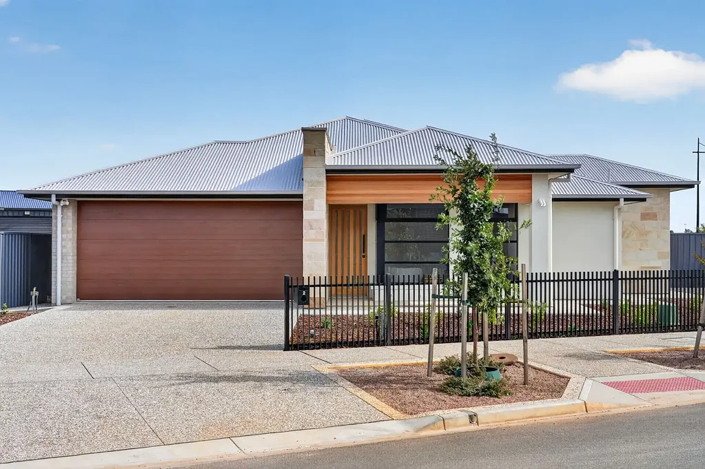 Angle Vale 4Zimmer Contemporary 4-Bedroom Home In Family-Oriented Neighbourhood
