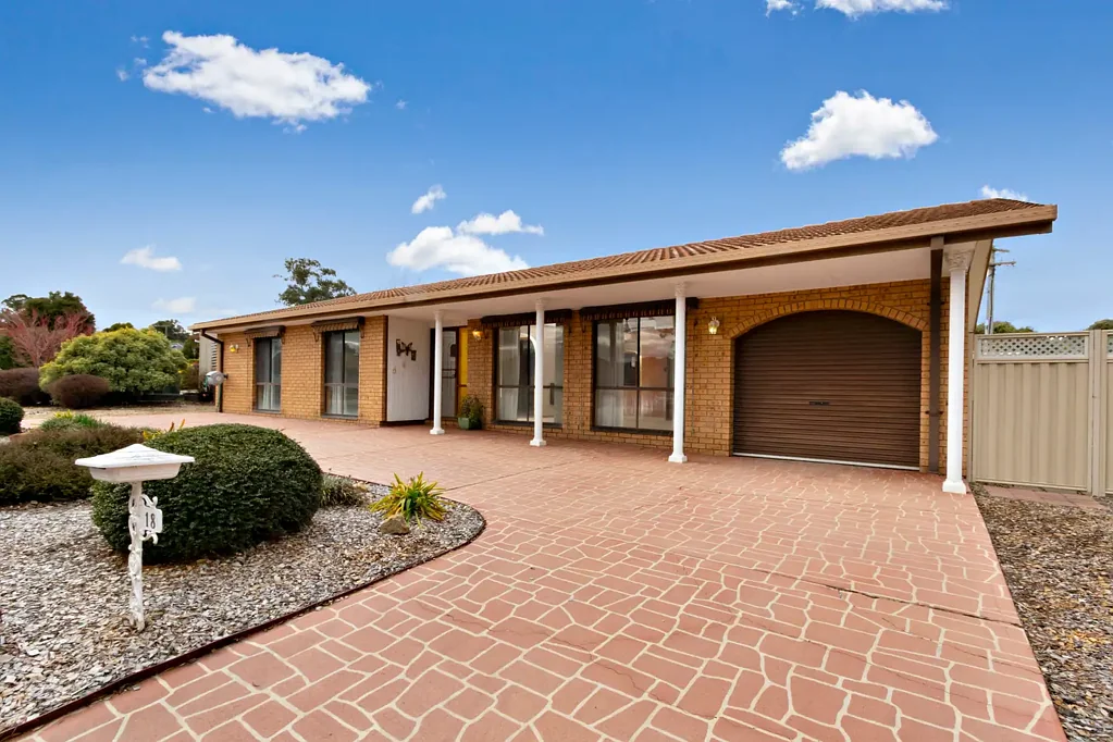18 Aronson Crescent, Gilmore, ACT 2905