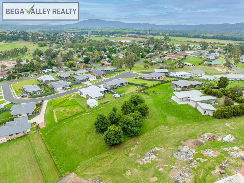 Bega WOW! A 3/4 ACRE BUILDING BLOCK IN GLEN MIA