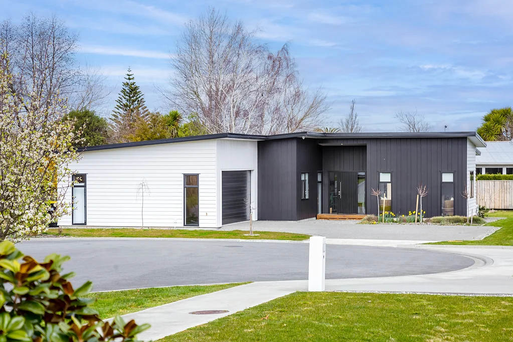 Masterton 4chambre Premium living - must be sold