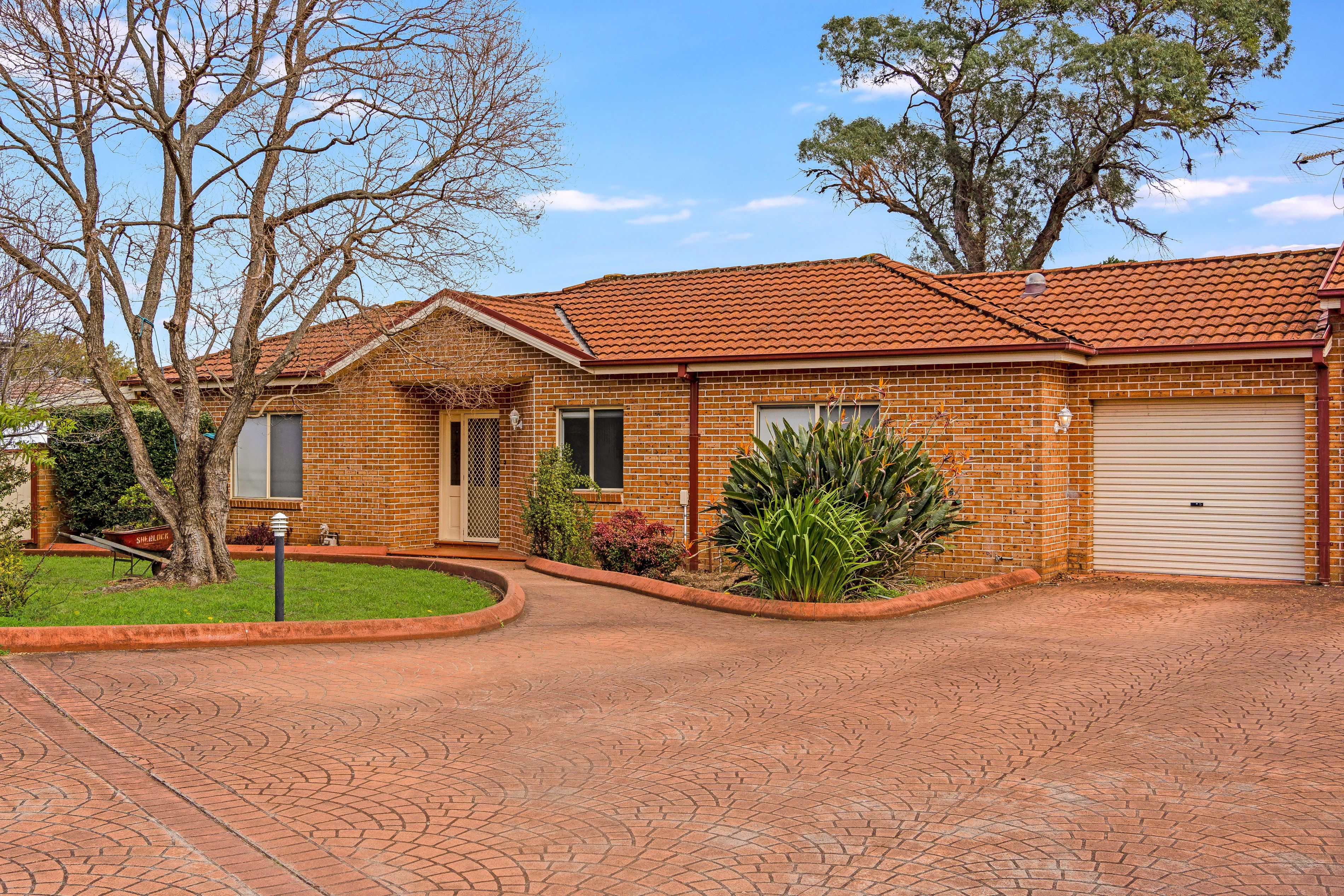 37 GOWRIE AV, PUNCHBOWL NSW 2196, 0 Bedrooms, 0 Bathrooms, House