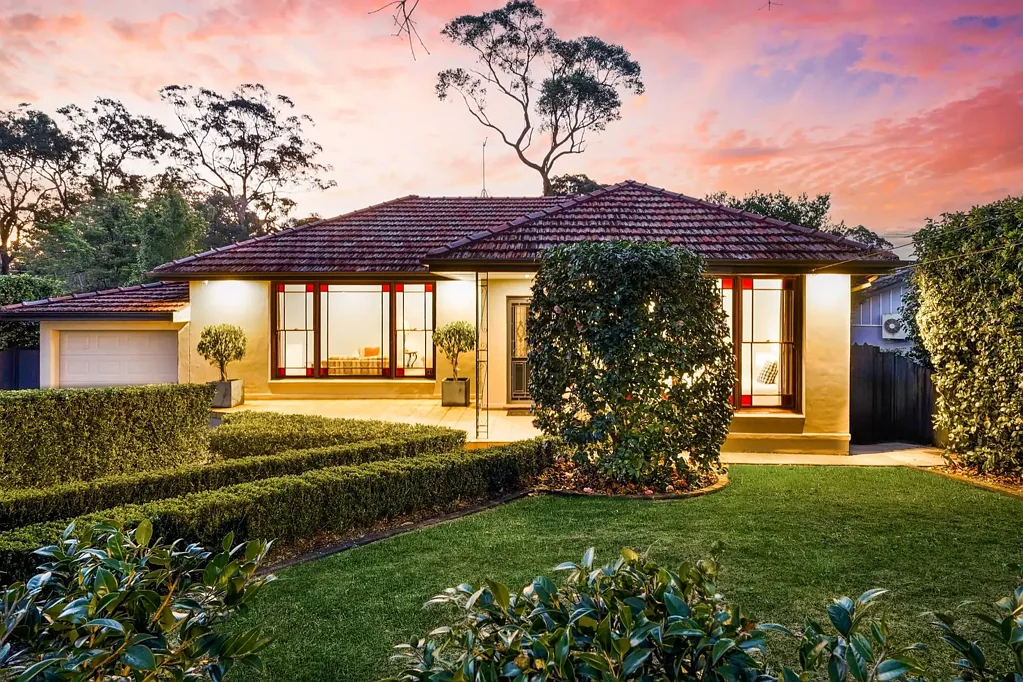 West Pennant Hills 4 Bedroom Stylish Home in a Prime Location