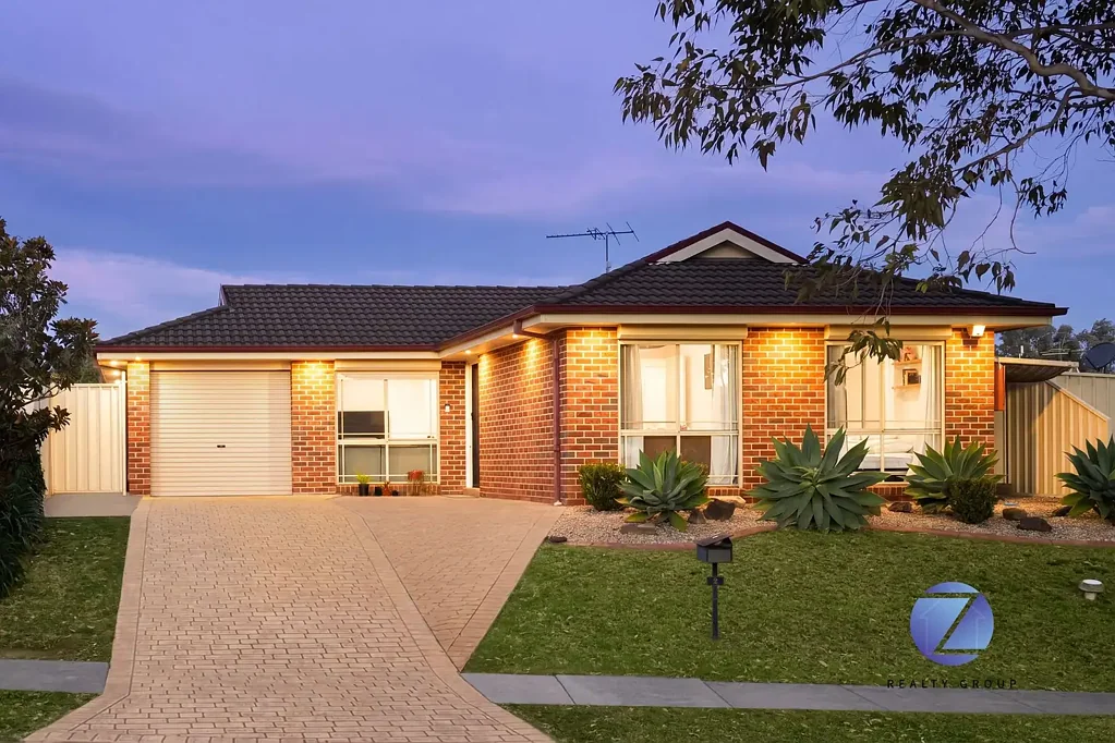 Currans Hill 3房 品味高雅，全面翻新！！！ TASTEFULLY RENOVATED THROUGHOUT !!!